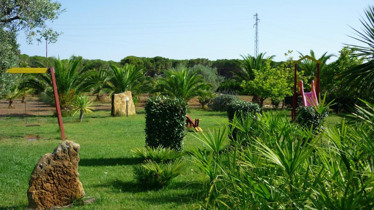 Vila Agriturismo Isidoro Fertilia Exteriér fotografie