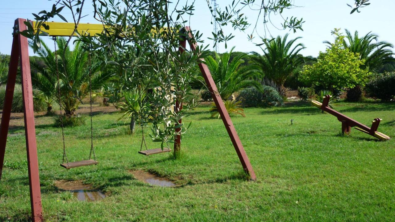 Vila Agriturismo Isidoro Fertilia Exteriér fotografie